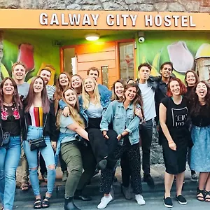 - Solo Traveller Hostal Galway